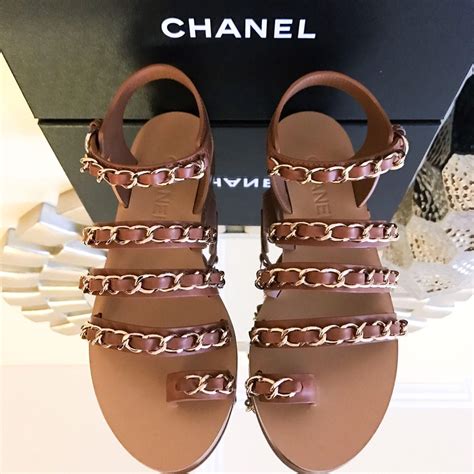 sandali modello chanel oro|Chanel sandals cc logo.